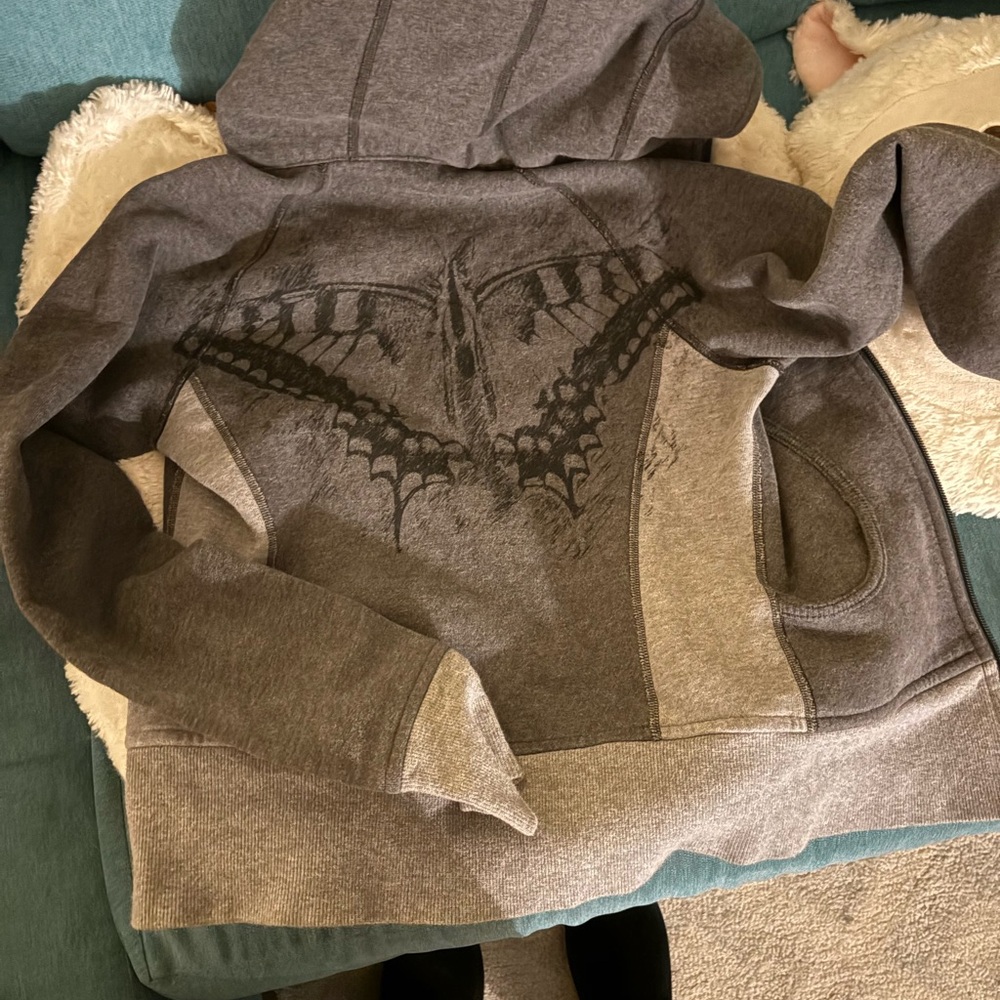 Super rare find: Lululemon Scuba! Gray Hoodie with Black Graphic Design
